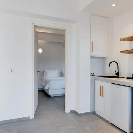 Elements Cozy Hotel Pýrgos