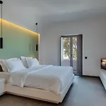 Elements Cozy Hotel Pýrgos