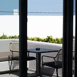 Hotel Elements Cozy Pýrgos