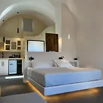 Hotel Elements Cozy Pýrgos