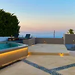 Elements Cozy Hotel