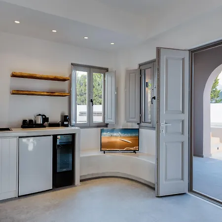 Отель Elements Cozy Пиргос